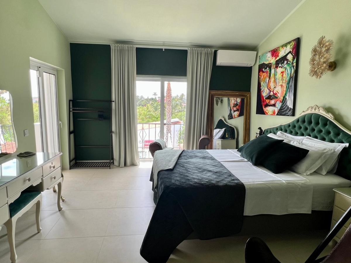 Palm View Guesthouse, Adults Only Praia Da Luz Exterior photo